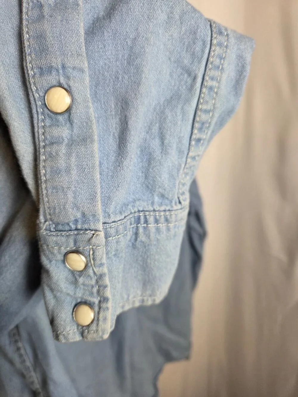 True Religion Mens Medium Blue Denim Western Shirt Pearl Snap Button Long Sleeve